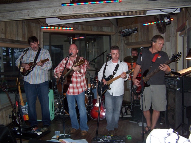 Honi House Band